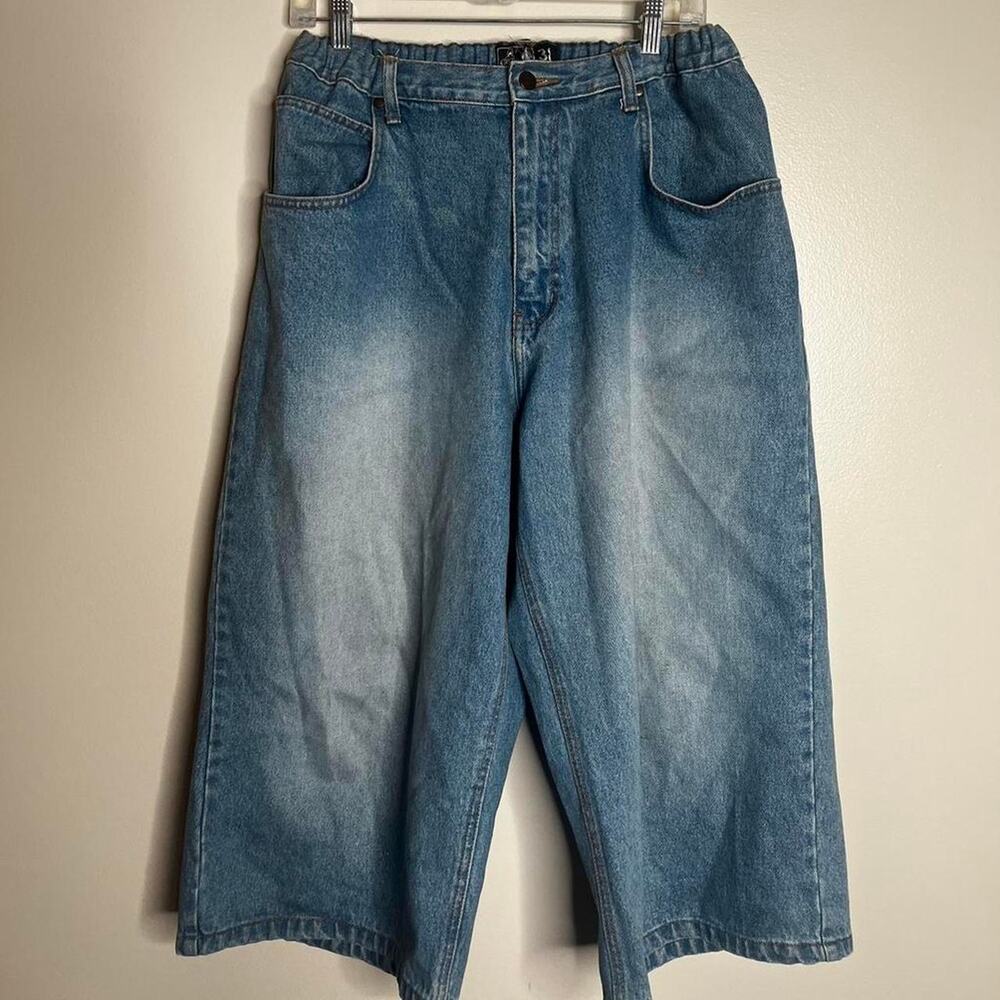Vintage long baggy jeans shorts